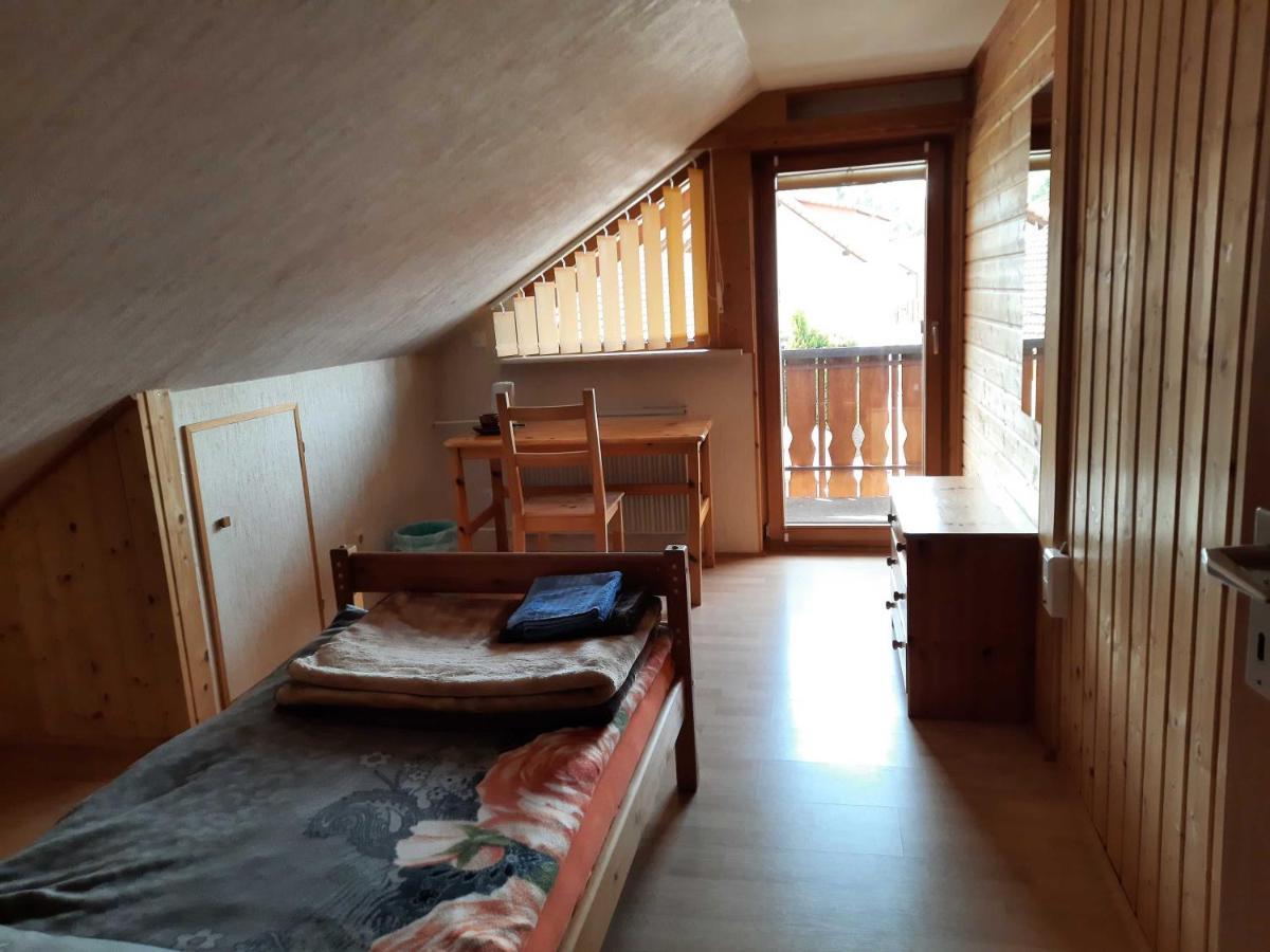 Apartamento Haus Waldeck Furtwangen Exterior foto