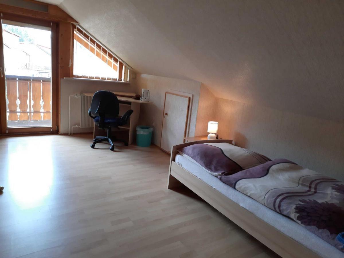 Apartamento Haus Waldeck Furtwangen Exterior foto
